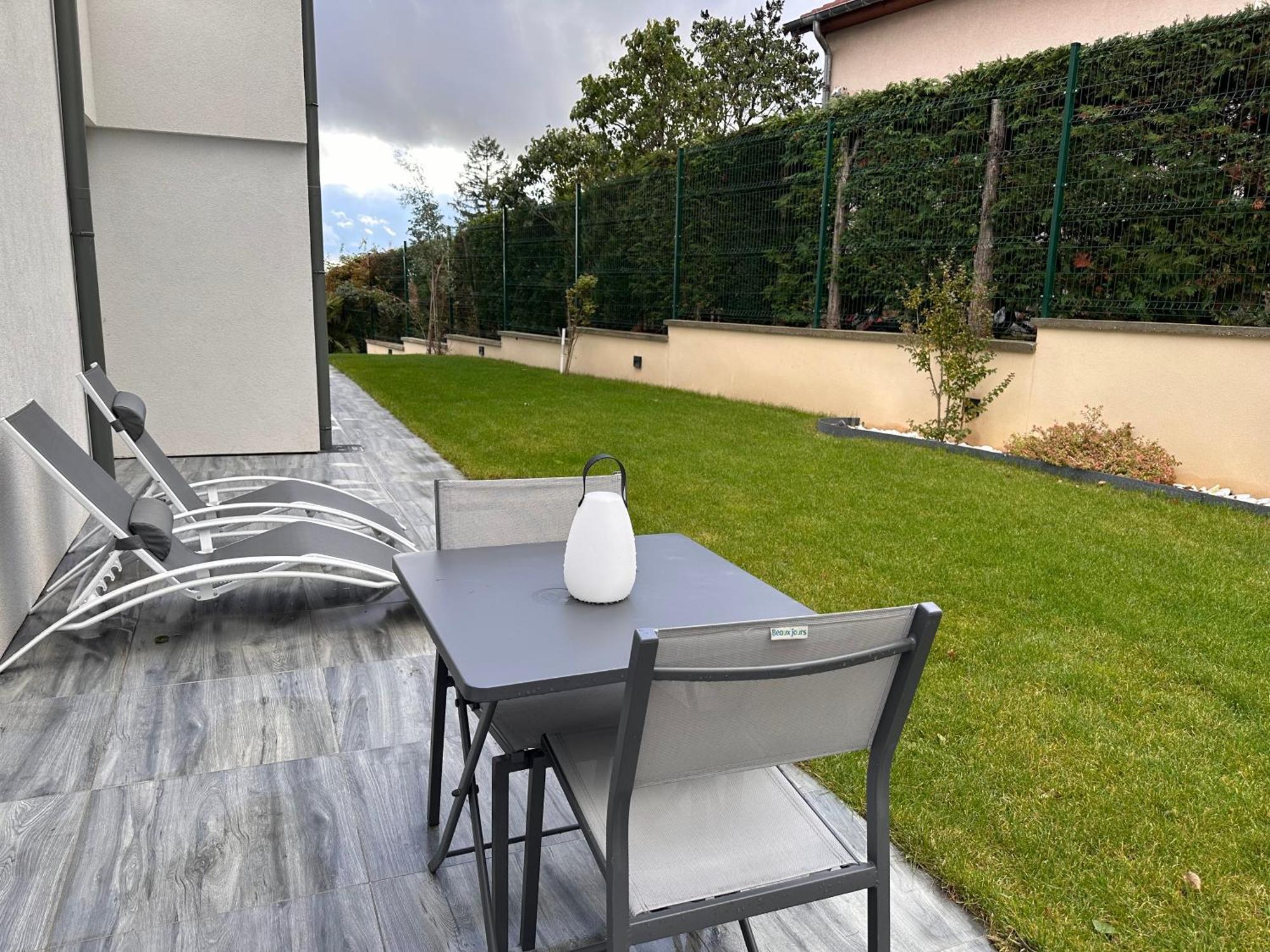 La Villa Perchee Calme, Sauna, Parking Prive Saint-Prix  외부 사진
